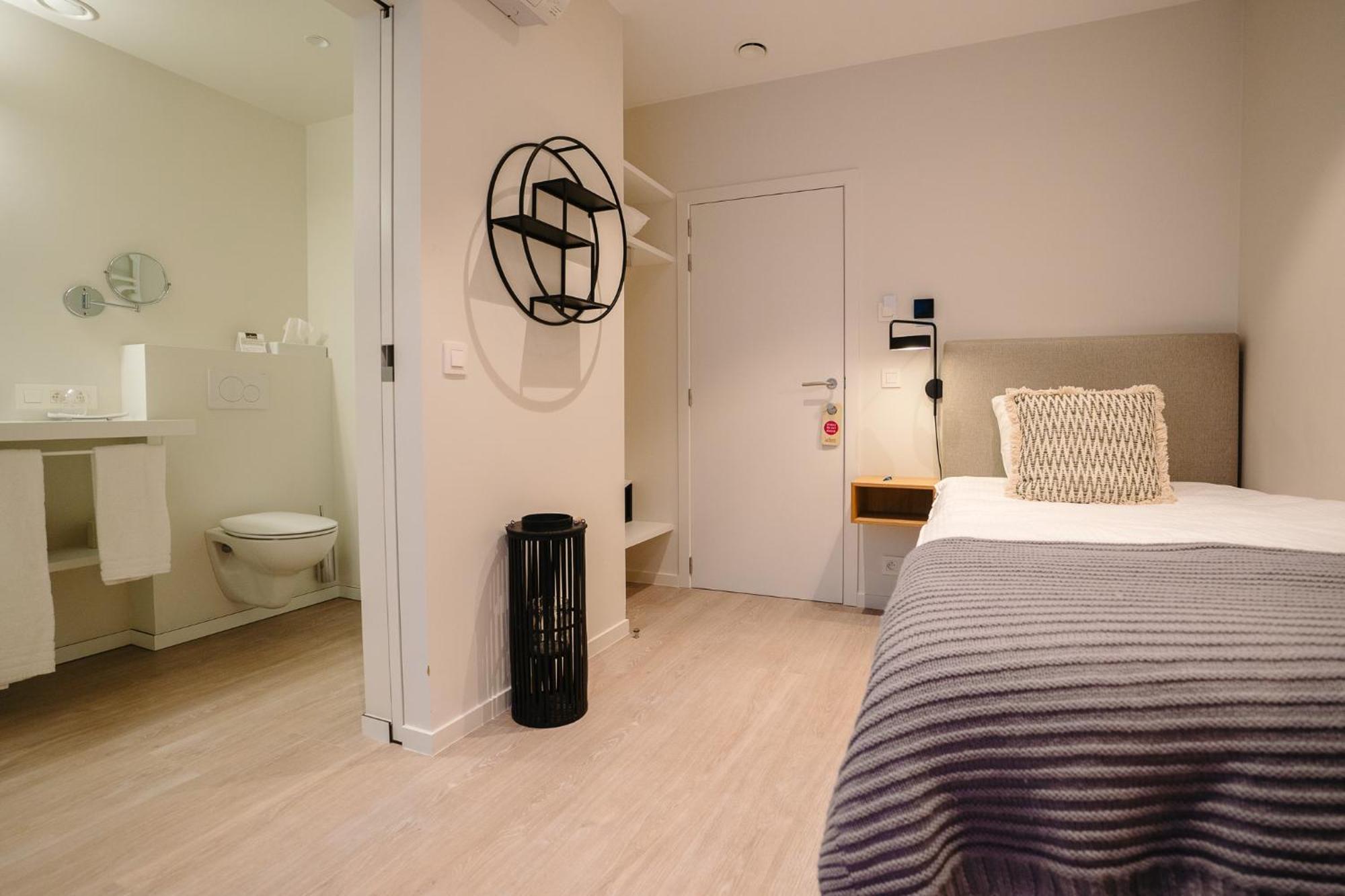 Du Bassin Hotel